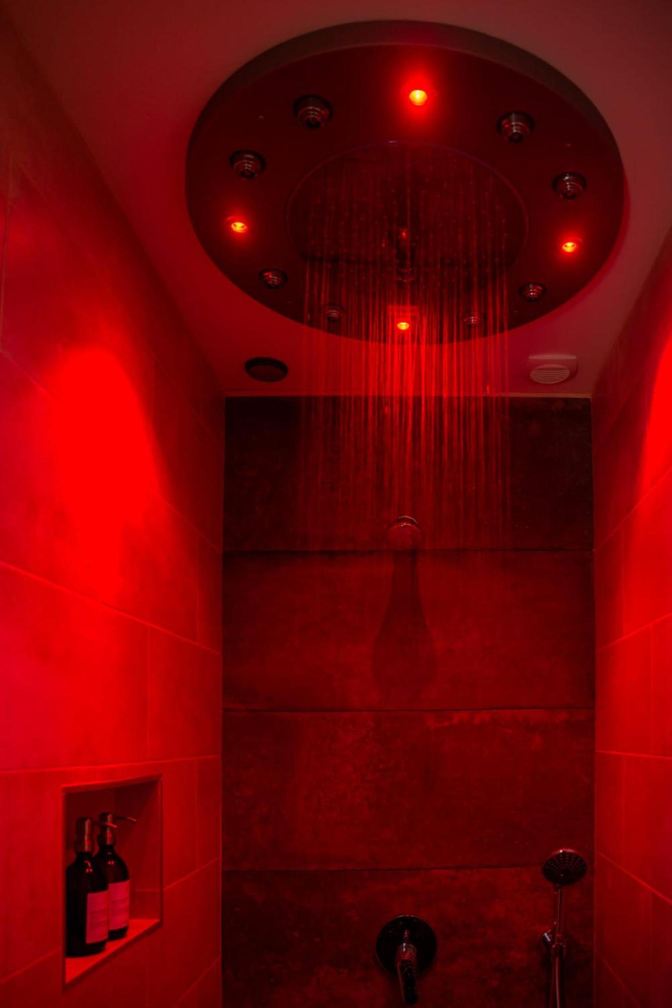 Le Mas Aux Amoureux , Suite Romantique Et Spa Le Barcarès Exterior foto